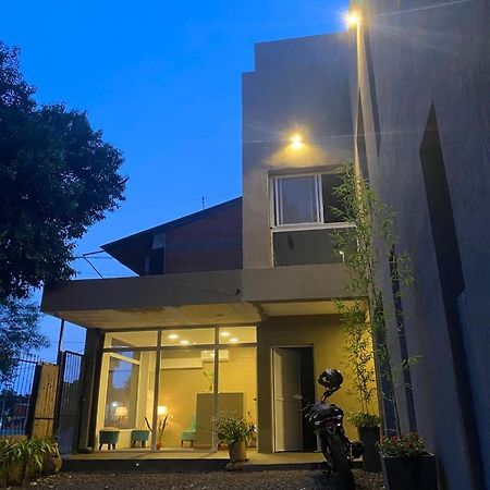 Los Lirios Apart & Suite Puerto Iguazú Eksteriør billede